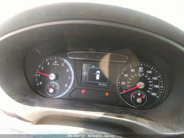 5XYPG4A59GG113820 KIA SORENTO LX