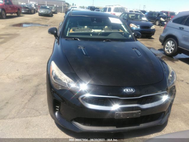 KNAE25LA9J6012368 KIA Stinger Premium