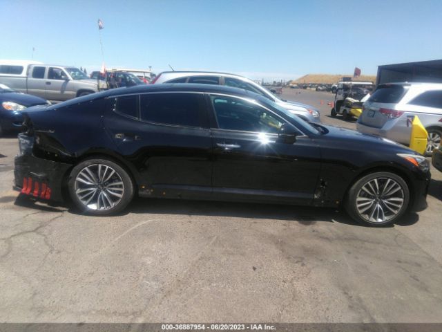 KNAE25LA9J6012368 KIA Stinger Premium