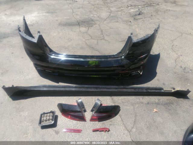 KNAE25LA9J6012368 KIA Stinger Premium