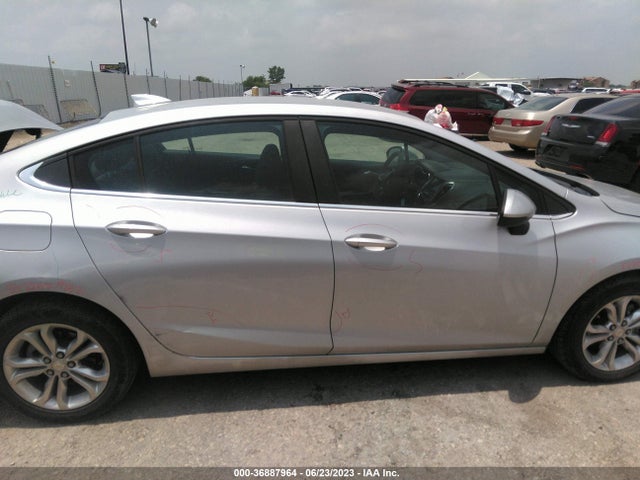 Chevrolet CRUZE LT 2019 1G1BE5SM8K7116377 Image 13