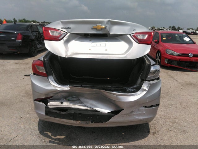 Chevrolet CRUZE LT 2019 1G1BE5SM8K7116377 Image 16