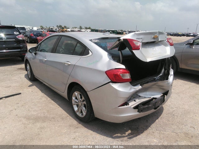 Chevrolet CRUZE LT 2019 1G1BE5SM8K7116377 Image 3