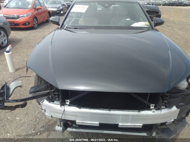 2021 Audi A8, VIN: WAU8DAF89MN028184