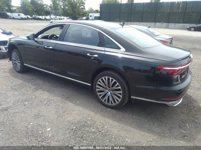 2021 Audi A8, VIN: WAU8DAF89MN028184