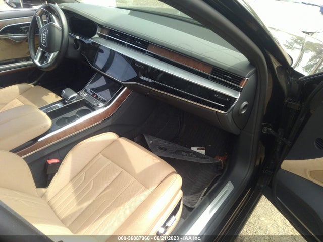 2021 Audi A8, VIN: WAU8DAF89MN028184