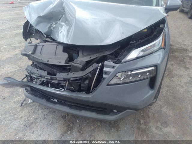5N1AT3CA1MC692867 Nissan Rogue Sl