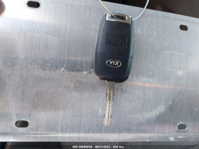 KIA FORTE LX 2018 3KPFK4A77JE221580 Image 3