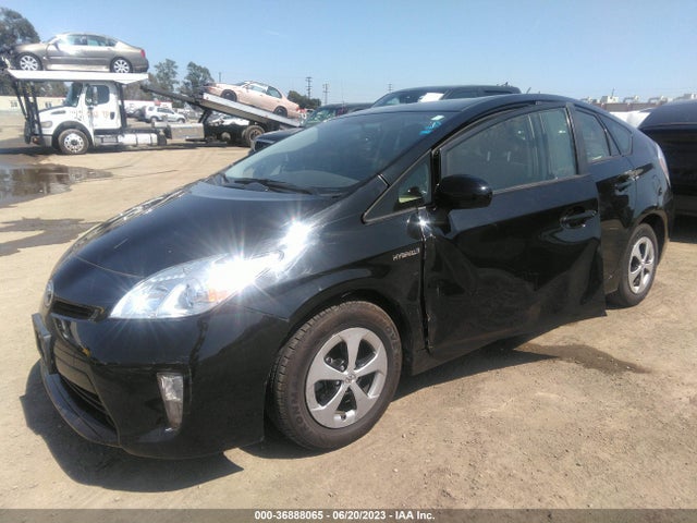 Toyota Prius Four 2015 JTDKN3DUXF0436503 Image 2