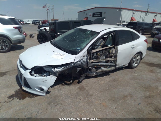 Ford FOCUS SE 2014 1FADP3F2XEL294431 Image 2