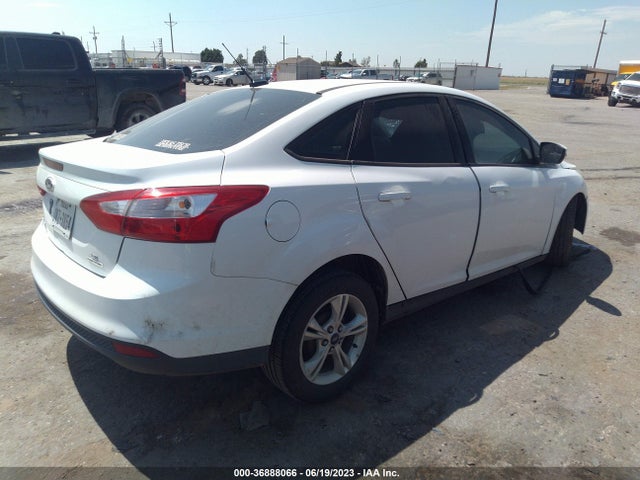 Ford FOCUS SE 2014 1FADP3F2XEL294431 Image 4