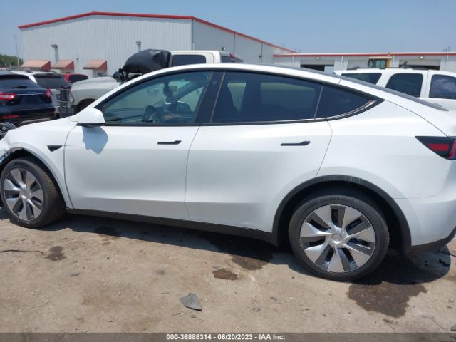 7SAYGDEE6PA107513 Tesla Model Y Long Range