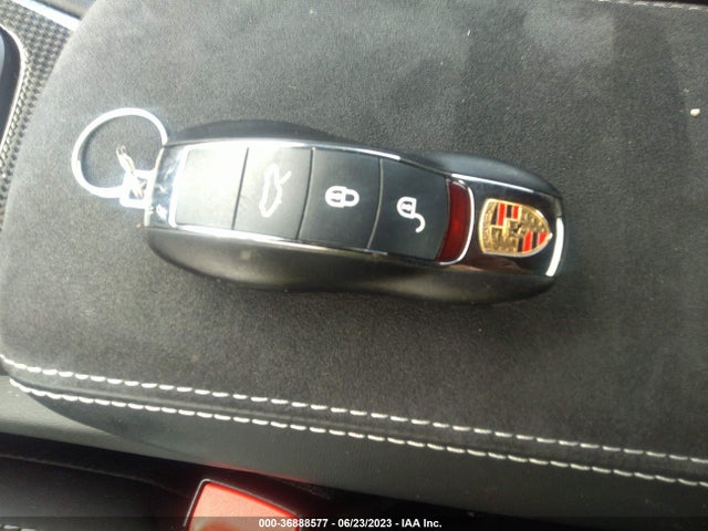 2016 Porsche 911, VIN: WP0AB2A94GS122396