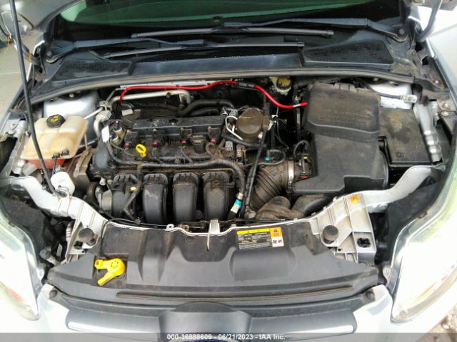 1FADP3F2XEL251451 Ford FOCUS SE