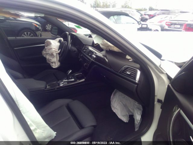 WBA8B9G37HNU56476 BMW 3 Series 330i
