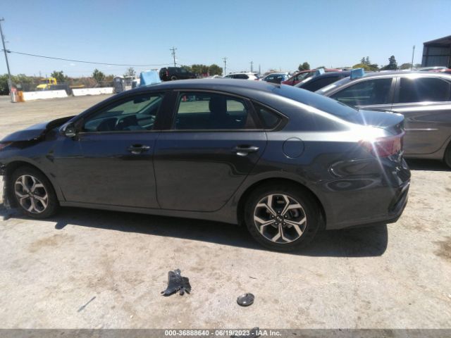 3KPF24AD9LE195816 KIA Forte Lxs