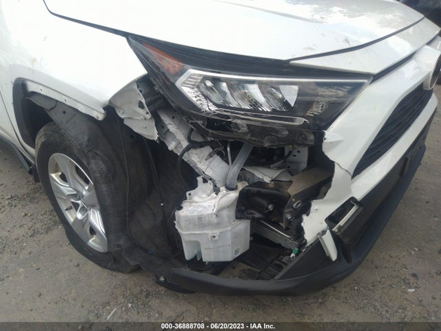 Toyota Rav4 Xle 2019 JTMP1RFV3KD022430 Image 12