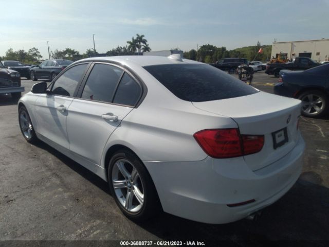 WBA3A5G5XFNS87588 BMW 3 Series 328i
