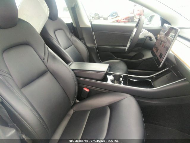 5YJ3E1EAXLF614369 Tesla Model 3 Standard Range