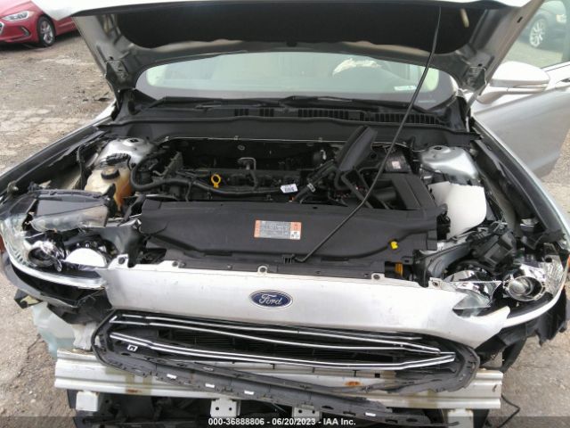 3FA6P0H75FR267107 Ford FUSION SE