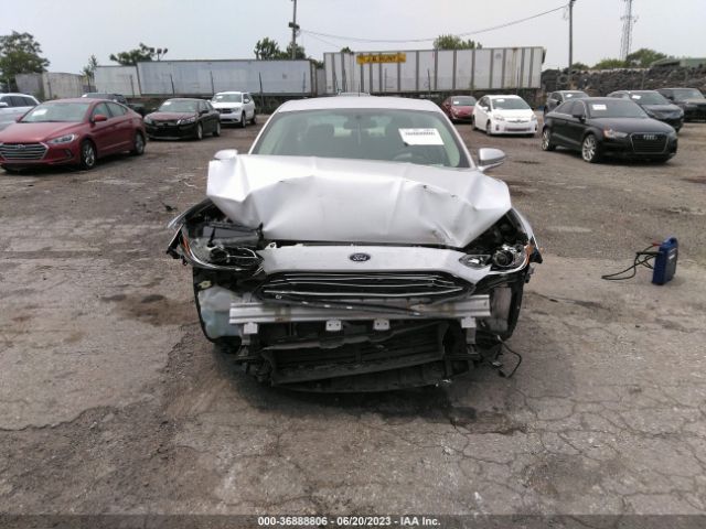 3FA6P0H75FR267107 Ford FUSION SE