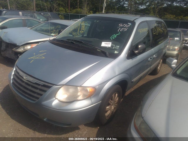 2005 CHRYSLER TOWN & COUNTRY TOURING VIN: 2C8GP54L15R214356