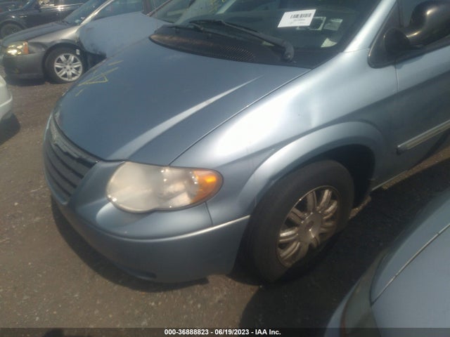 2005 CHRYSLER TOWN & COUNTRY TOURING VIN: 2C8GP54L15R214356