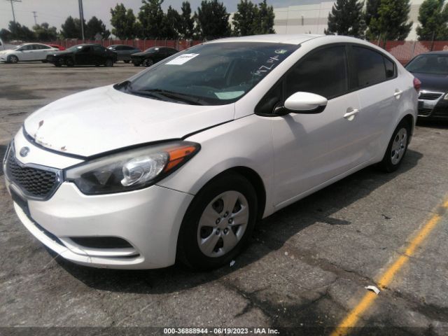 KNAFK4A60G5590645 KIA FORTE LX