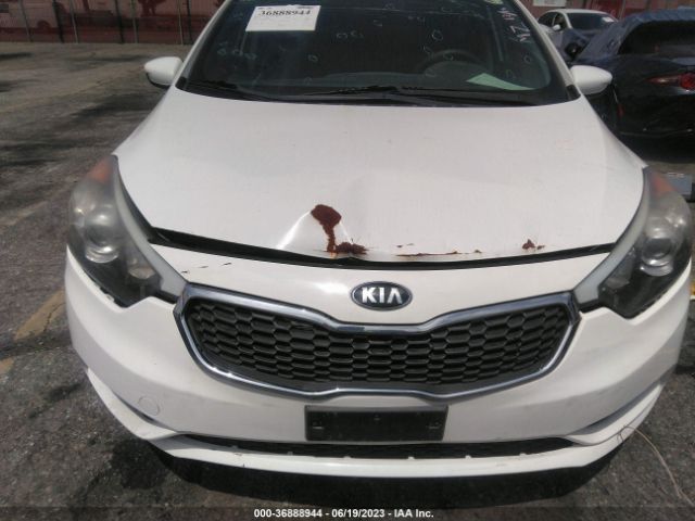 KNAFK4A60G5590645 KIA FORTE LX