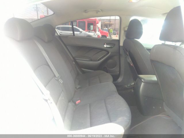 KNAFK4A60G5590645 KIA FORTE LX