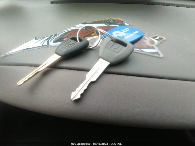 2002 HONDA CIVIC LX VIN: 1HGES16542L080334