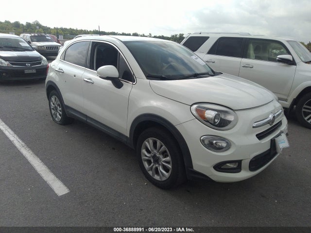 ZFBCFYDT3GP393754 Fiat 500x Lounge