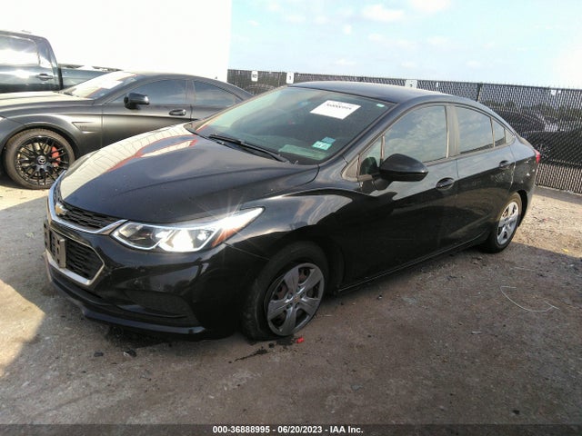 Chevrolet CRUZE LS 2017 1G1BC5SM8H7115082 Image 2