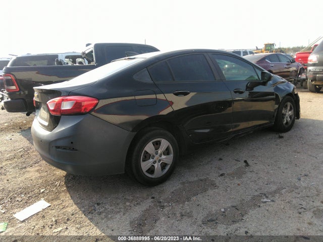 Chevrolet CRUZE LS 2017 1G1BC5SM8H7115082 Image 4