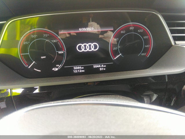 2023 Audi e-tron, VIN: WA1LAAGE4PB024912