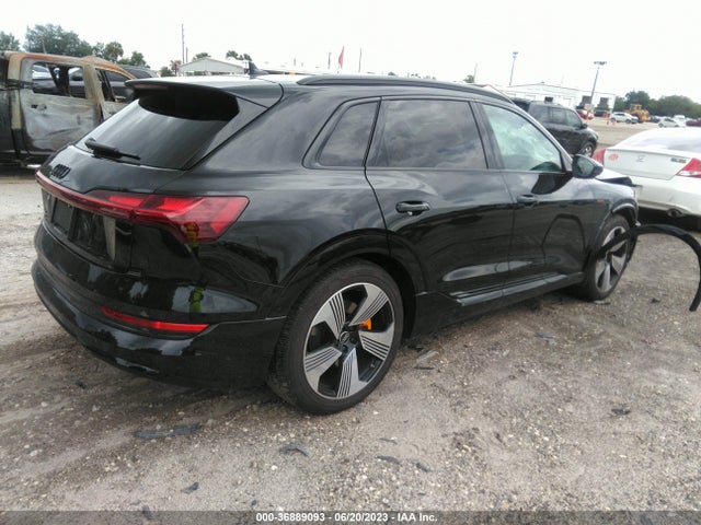 2023 Audi e-tron, VIN: WA1LAAGE4PB024912