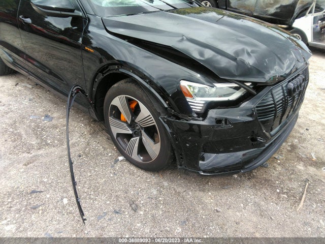 2023 Audi e-tron, VIN: WA1LAAGE4PB024912