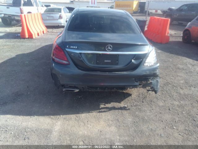 55SWF4JB1FU070521 Mercedes-Benz C 300 Luxury/sport