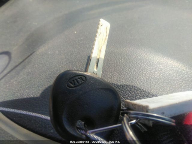 KNADM4A3XH6117287 KIA RIO LX