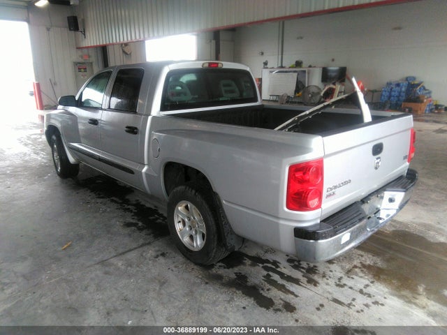 2005 DODGE DAKOTA SLT VIN: 1D7HE48K75S223428