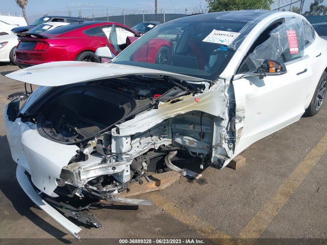 Tesla Model 3 Standard Range 2020 5YJ3E1EA1LF706339 Image 2