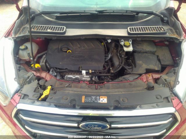 1FMCU0GD3JUD58810 Ford ESCAPE SE