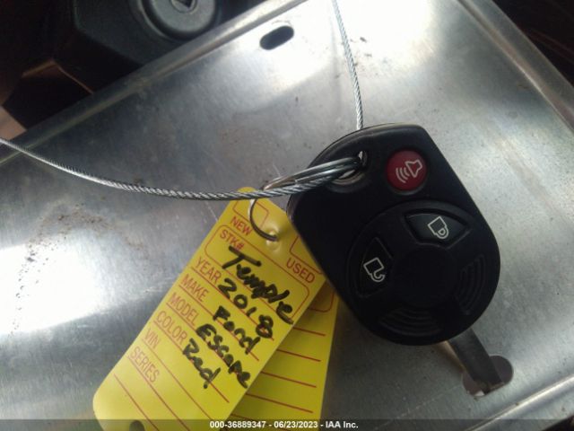 1FMCU0GD3JUD58810 Ford ESCAPE SE