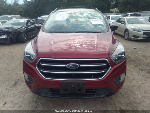 1FMCU0GD3JUD58810 Ford ESCAPE SE