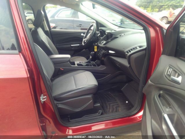 1FMCU0GD3JUD58810 Ford ESCAPE SE
