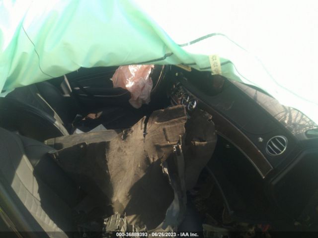 WDDUG8DB9JA398477 Mercedes-Benz S-class S 560