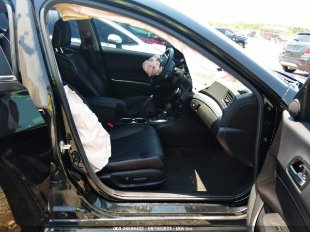 19UDE2F70KA003708 Acura Ilx Pkg