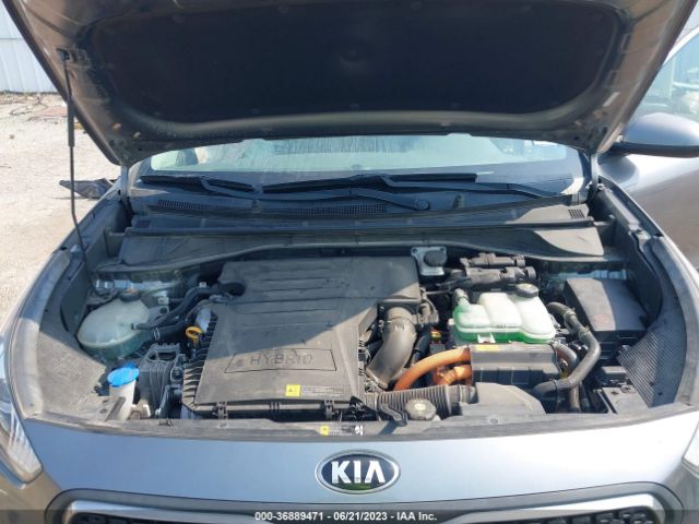 KNDCB3LC4H5089374 KIA NIRO LX