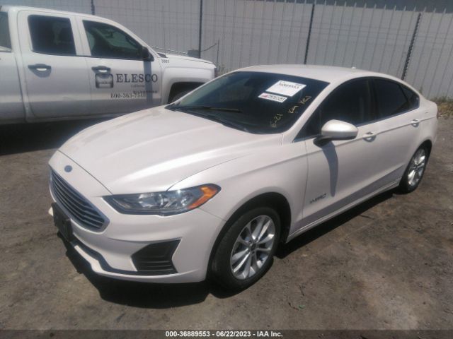 3FA6P0LU0KR135816 Ford Fusion Hybrid Se