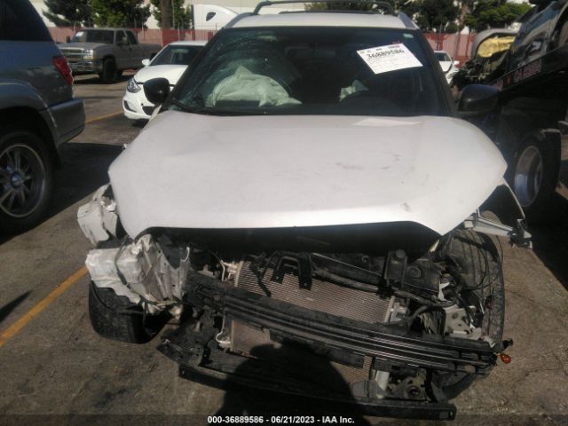 3N1CP5CU5JL506029 Nissan KICKS SV